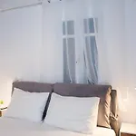 Glamorous 2br In With Amazing Sea View *