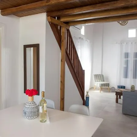 Ferienhaus Glamorous 2br In With Amazing Sea View Ornos (Mykonos)