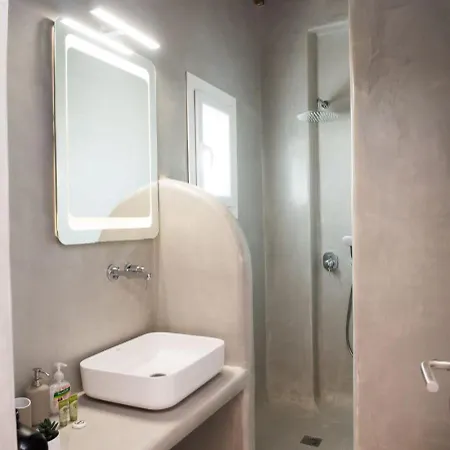 Glamorous 2br In With Amazing Sea View *