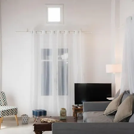 Ferienhaus Glamorous 2br In With Amazing Sea View Ornos (Mykonos)